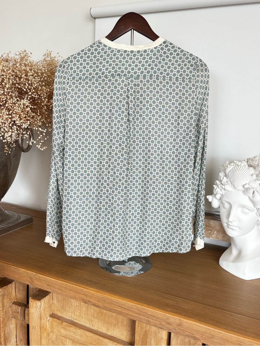 Zara 100% Mulberry Silk Floral Blouse M Ivory Teal Quiet Luxury Autumn Chic Fall - Picture 9 of 16